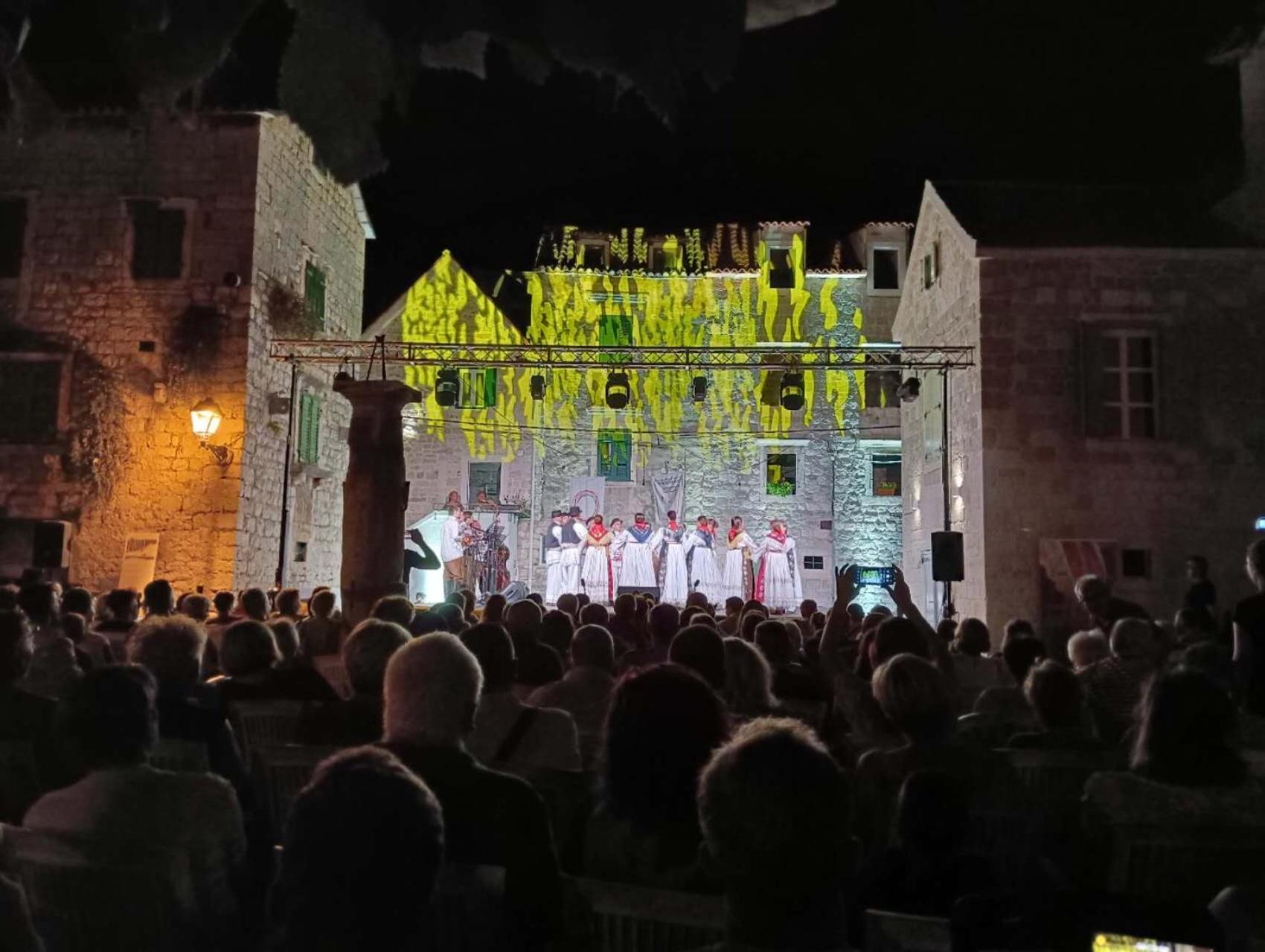 Villa Aspalathos Kaštela 外观 照片